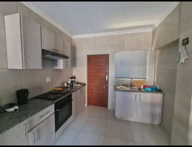 2 BEDROOM PROPERTY TO RENT IN BLUFF